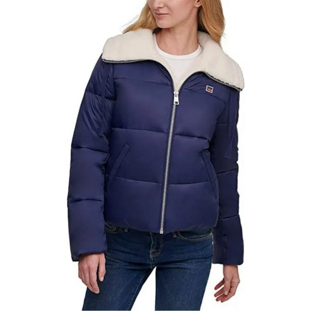 Levi’s women’s puffer jacket